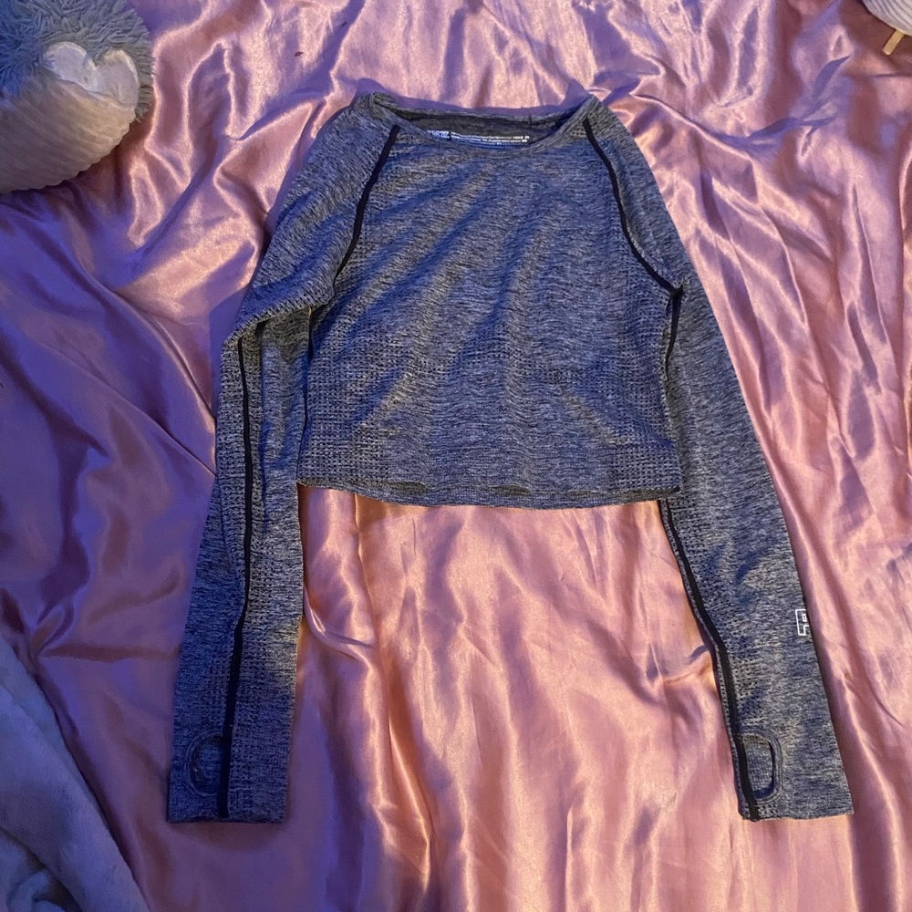 pink athletic crop top